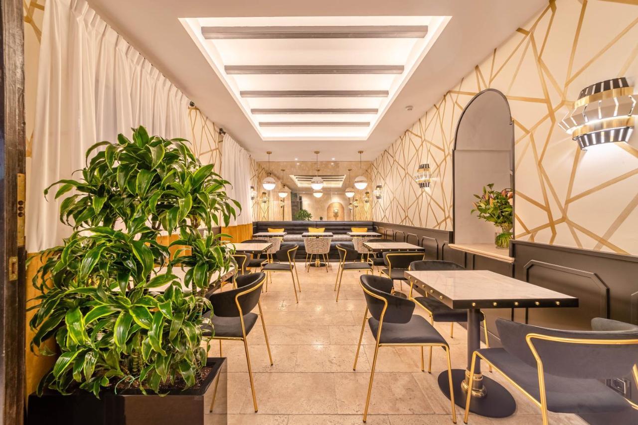 Hotel Claude มาร์เบยา ภายนอก รูปภาพ